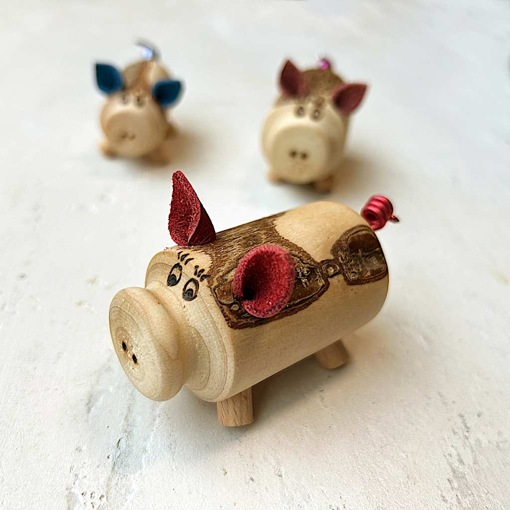 Glücksschweinchen aus Holz