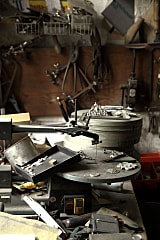 Großer Topfuntersetzer aus Zinn