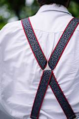Hosenträger mit farbigem Rand