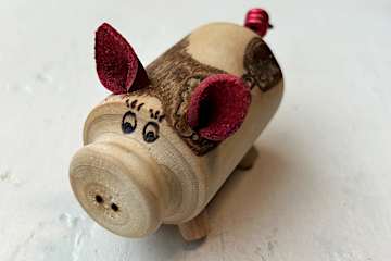 Glücksschweinchen aus Holz