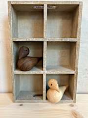 Gedrechselter Vogel aus Zirbe