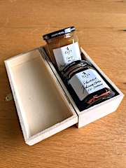 Fruchtaufstriche Weiße Pfirsiche und Schwarze Johannisbeere