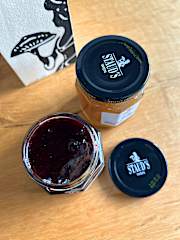Fruchtaufstriche Weiße Pfirsiche und Schwarze Johannisbeere