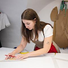 Servus Blaudruck-Dirndl